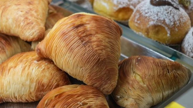 'Sfogliatelle' en la pastelería de Luciano Mazzone de Nápoles / Txaber Allué