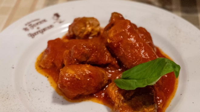 Carne del 'ragù' en La Taverna Del Buongustaio (Nápoles) / Txaber Allué
