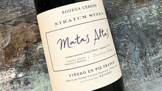 Vino tinto Matas Altas de Bodega Cerrón / Redes Socielas