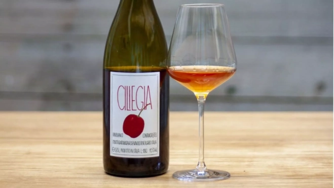 Botella de vino Cilegia de la bodega Denavolo / Instagram