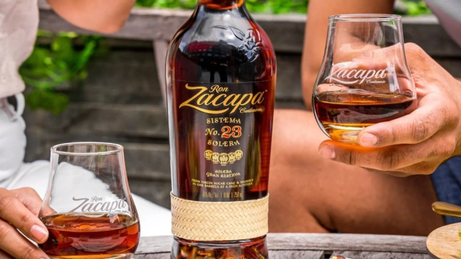 Botella de ron Zacapa Centenario Solera Gran Reserva de 23 años / Redes Sociales