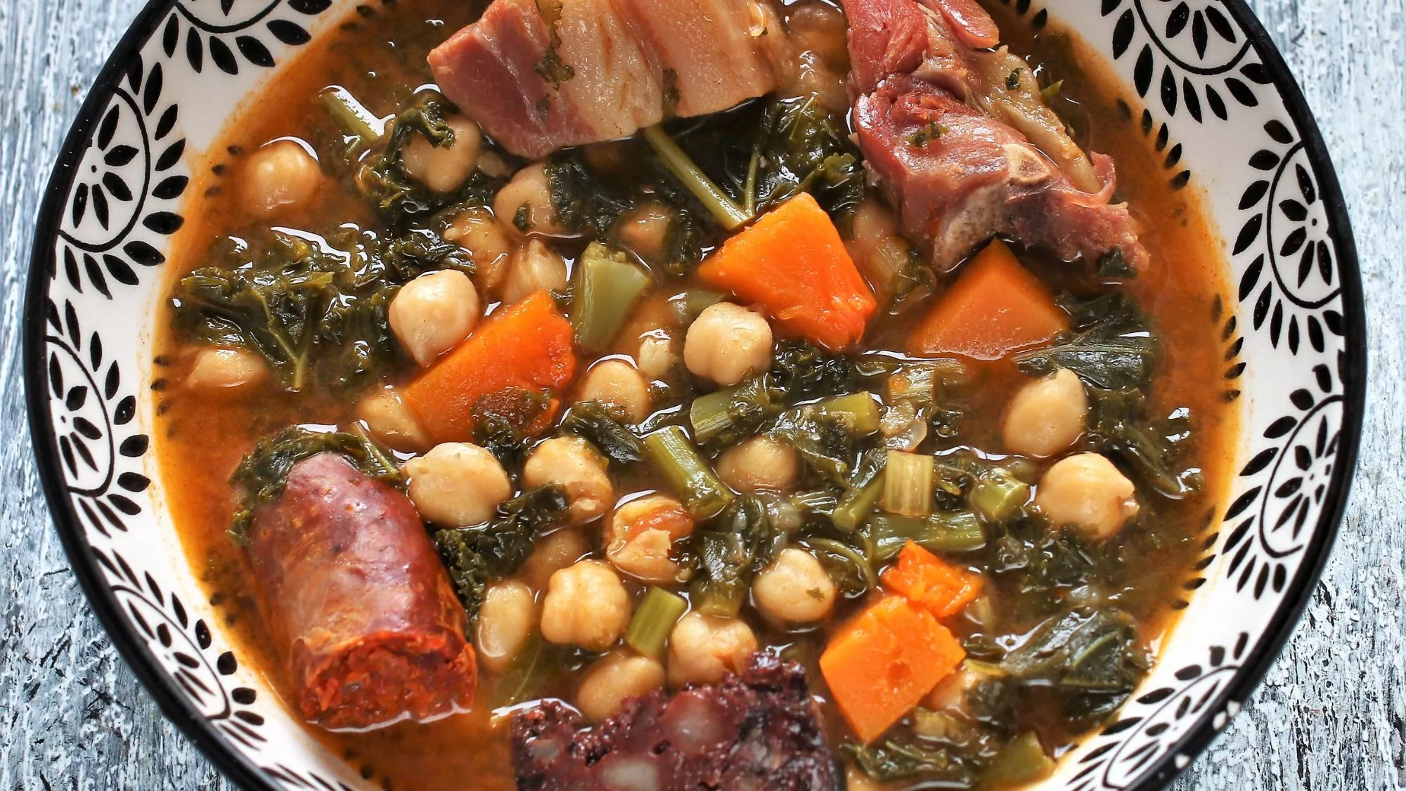 Berza de Conil con col (Receta de Inés Butrón) / Antonio Ron