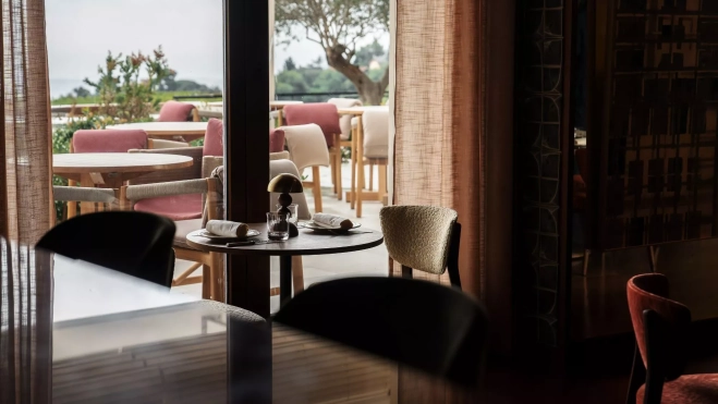 Vista a la terraza exterior de Vermutería en METT Barcelona / Cedida