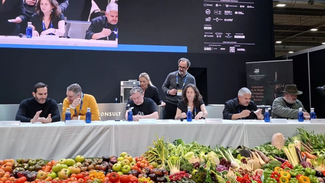 El jurado del XII Concurso Mejor Croqueta de Jamón Ibérico de España Madrid Fusión 2026 / Raquel Castillo El jurado del XII Concurso Mejor Croqueta de Jamón Ibérico de España Madrid Fusión 2026 / Raquel Castillo