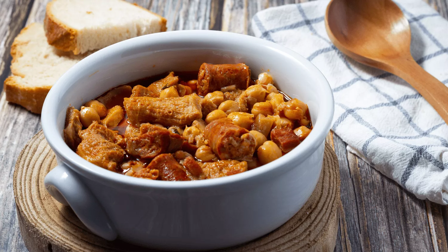 Plato de callos a la madrileña / CANVA