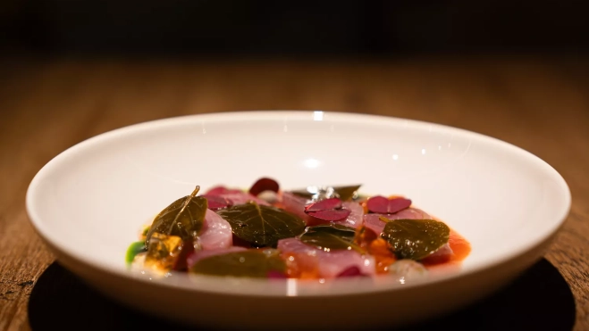 Uno de los platos del restaurante TRÜ (Barcelona) / ÒSCAR GIL COY