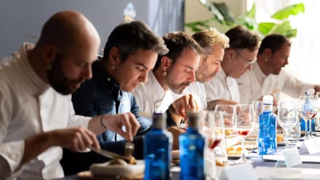 El jurado del Cambrils Galera Challenge Repsol catando los platos / Cedida El jurado del Cambrils Galera Challenge Repsol catando los platos / Cedida