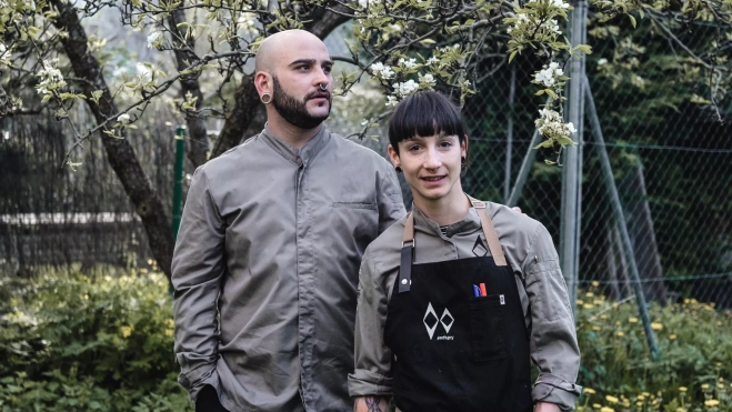 Bruno e Iris Jordán (Ansils) fotografiados por Sara Castaño en el libro 'Nueva cocina de pueblo' / Cedida Bruno e Iris Jordán (Ansils) fotografiados por Sara Castaño en el libro 'Nueva cocina de pueblo' / Cedida