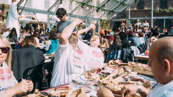 La calçotada del Poble Espanyol en Barcelona / Cedida