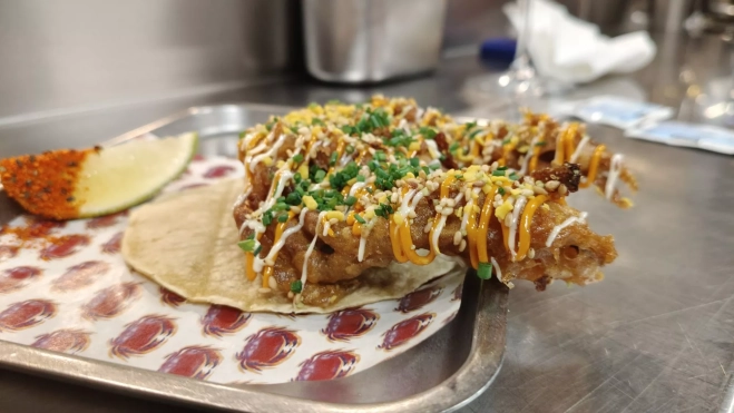 Taco de cangrejo de concha blanda en Krudo (Madrid) / Òscar Gómez