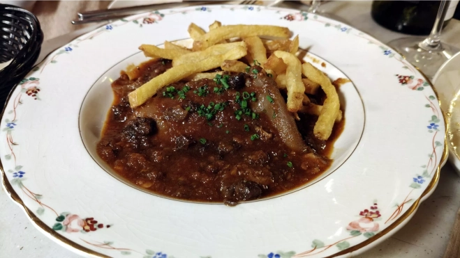 El fricandó de morro de cerdo de la Bodega Josefa (Barcelona) / Òscar Gómez El fricandó de morro de cerdo de la Bodega Josefa (Barcelona) / Òscar Gómez