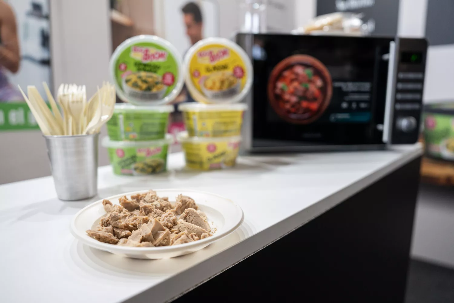 Platos listos para comer de Egg Boom en el salón Alimentaria 2026 / ÒSCAR GIL COY 