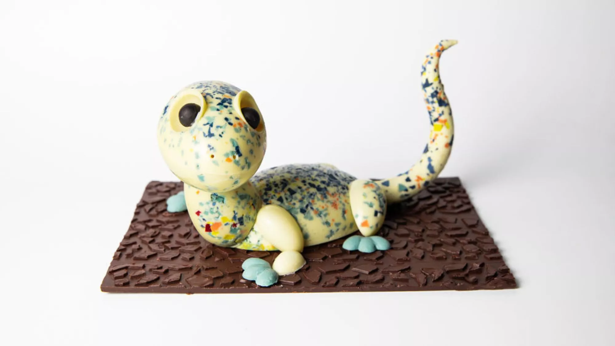 La mona salamandra de chocolate blanco inspirada en Gaudí de L'Atelier Barcelona / Cedida