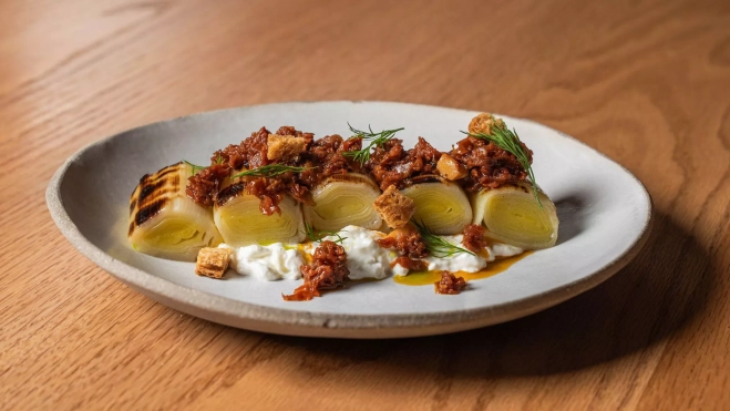 Uno de los platos de Surco, el restaurante de Carlos Casillas en Ávila / Jordi Domènech Uno de los platos de Surco, el restaurante de Carlos Casillas en Ávila / Jordi Domènech