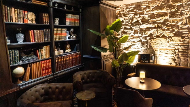 Interior de la coctelería The Circle (Barcelona) / SIMÓN SÁNCHEZ Interior de la coctelería The Circle (Barcelona) / SIMÓN SÁNCHEZ