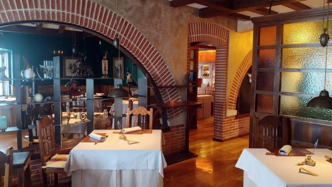  La sala de el Ermitaño / Òscar Gómez