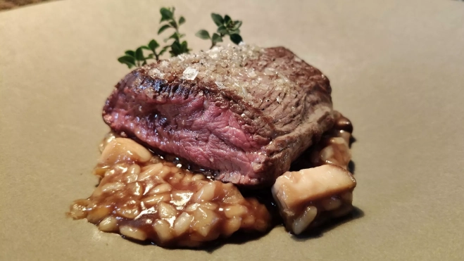 Potro con arroz de castañas / Òscar Gómez