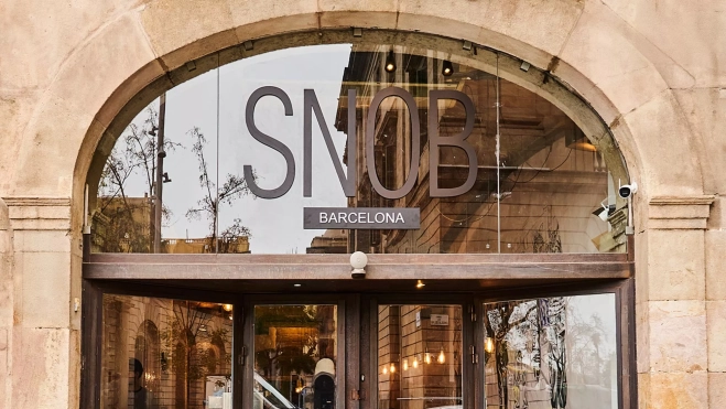 Entrada de Snob / Cedida a Hule y Mantel
