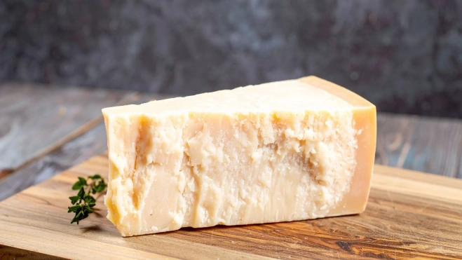 Queso parmesano en una imagen de archivo / Canva