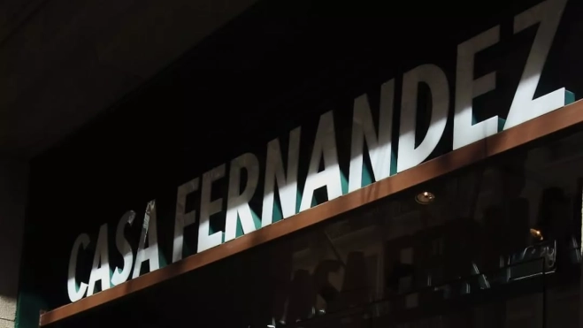 Fachada del restaurante Casa Fernández de Barcelona - Casa Fernández Fachada del restaurante Casa Fernández de Barcelona - Casa Fernández