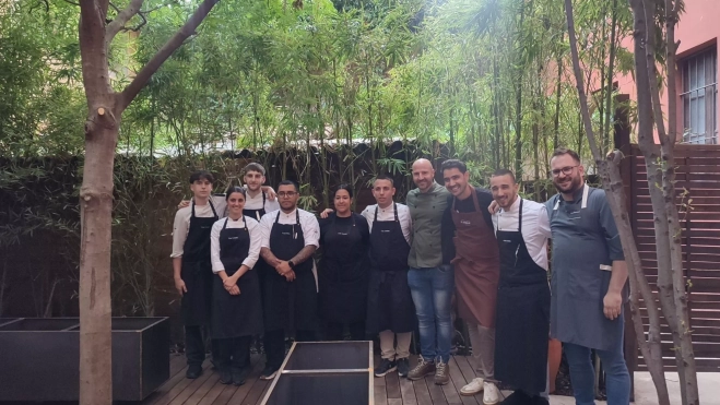 El equipo durante la celebración de la nueva etapa de Can Fortuny / Hule y Mantel 