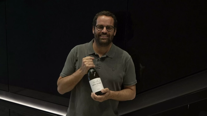 Albert Costa de Celler Vall Llach.La bodega fue fundada por dos abstemios / Yolanda Cardo Albert Costa de Celler Vall Llach.La bodega fue fundada por dos abstemios / Yolanda Cardo