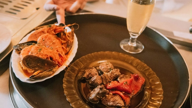 Un plato del Bar Mundial 