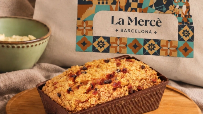 El plumcake y la tote bag de Turris para La Mercè / Cedida