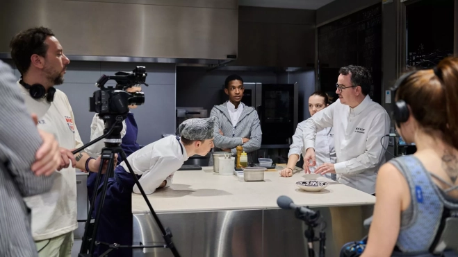 Paco Morales en el rodaje de 'Noor – Cocinar Pasados Posibles' / Godello Entertainment Paco Morales en el rodaje de 'Noor – Cocinar Pasados Posibles' / Godello Entertainment