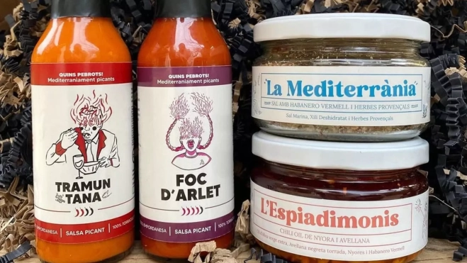 Salsas y otros productos elaborados por Quins Pebrots! / Instagram Salsas y otros productos elaborados por Quins Pebrots! / Instagram