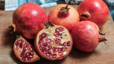 Cómo cocinar con granada: recetas históricas e ideas para disfrutar de esta fruta en otoño