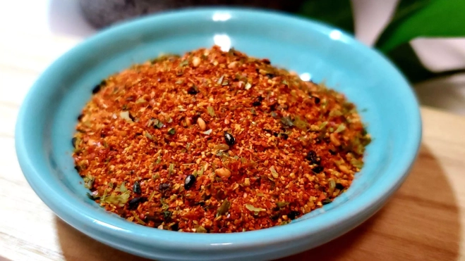 Platito con shichimi togarashi / Canva Platito con shichimi togarashi / Canva