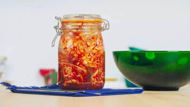 Tarro con kimchi / Canva Tarro con kimchi / Canva