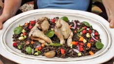 Más lentejas y menos creatina: amar la comida en tiempos de obsesión proteica