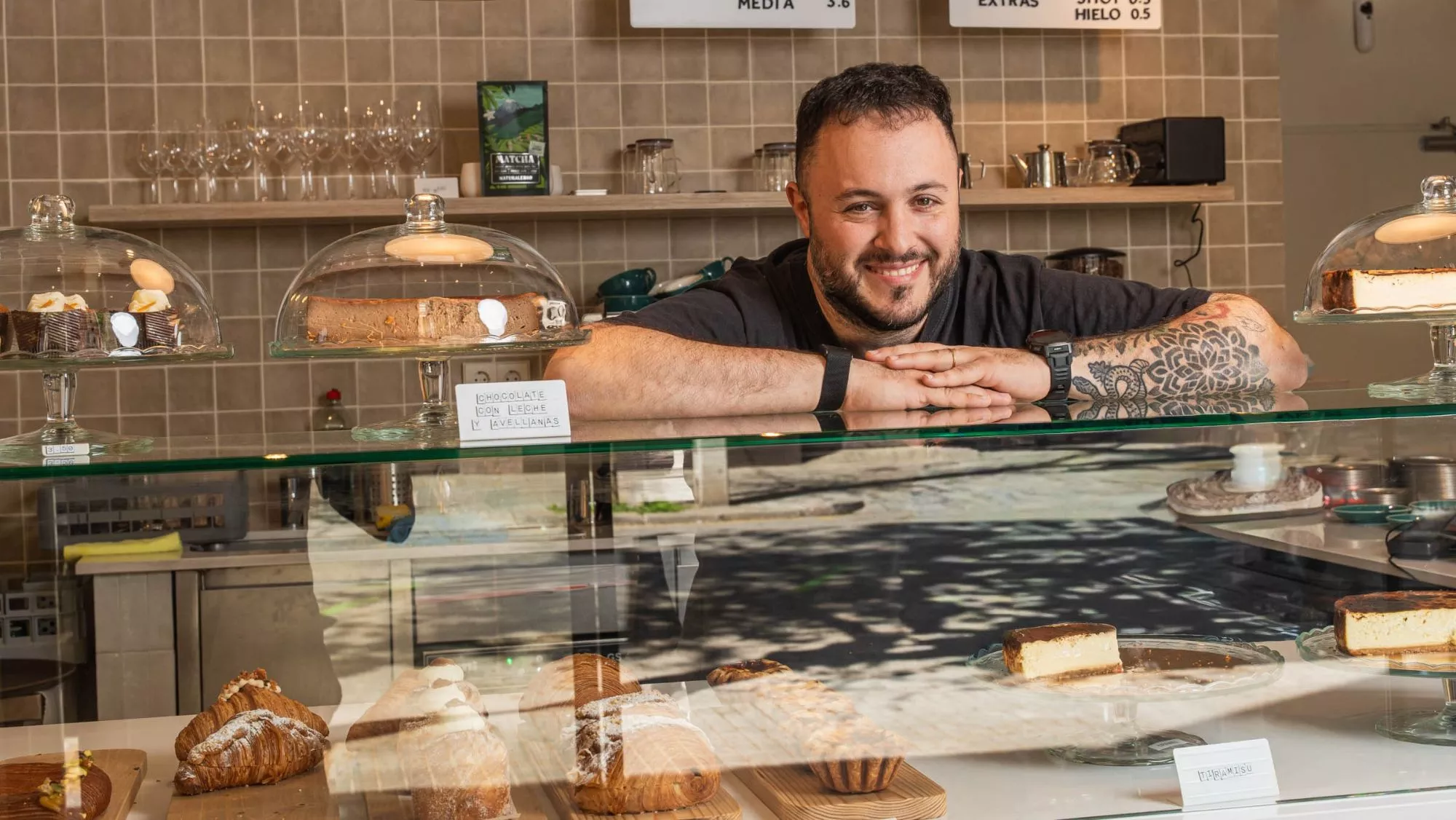 Jon Cake con sus tartas de queso, croissants y propuestas de bollería / Cedida